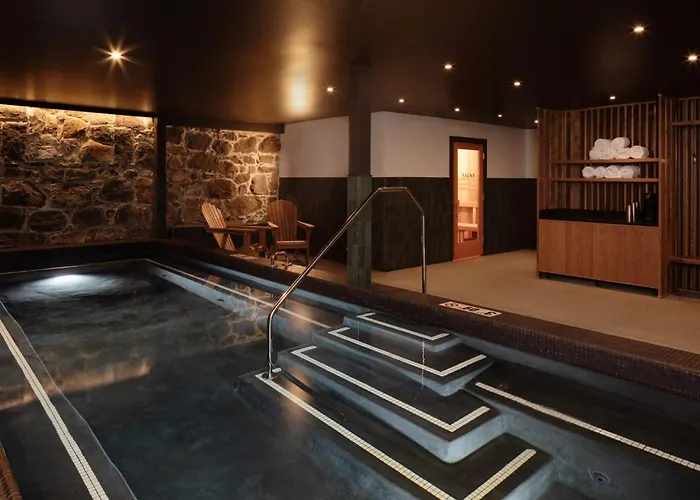 Lightwell Hotel & Spa